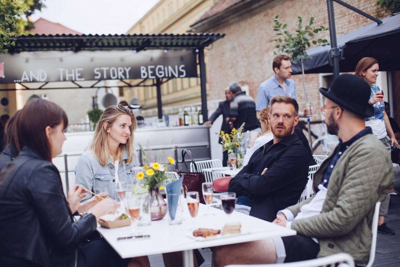 Long Story Short Hostel&café Auberge de jeunesse