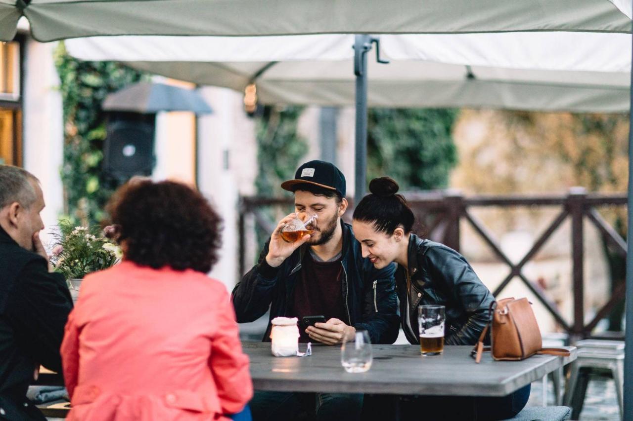 Long Story Short Hostel&café Olomouc